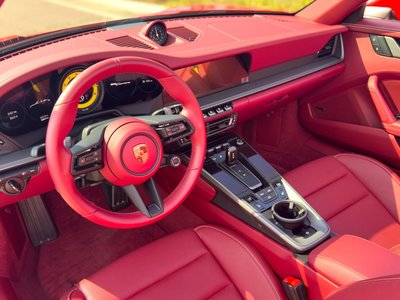صورة 6 لـ 2023 Porsche 911