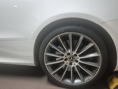 MERCEDES-BENZ E-CLASS - 6