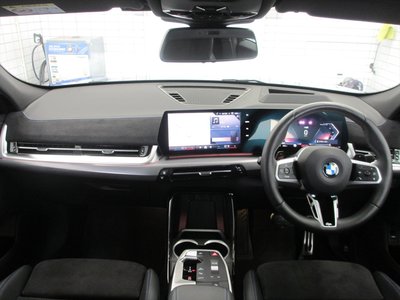 2025 BMW X2 — миниатюра 30