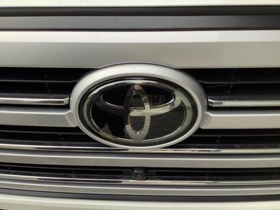 TOYOTA LAND CRUISER 300 - 9