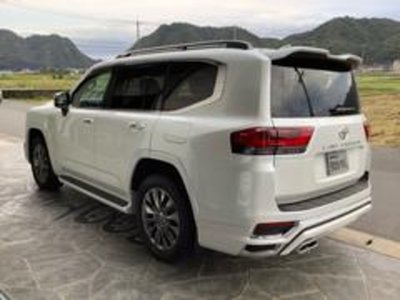 TOYOTA LAND CRUISER 300 - 4