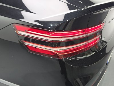 GENESIS G80 (RG3) - 10
