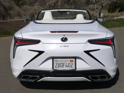 LEXUS LC CONVERTIBLE - 10