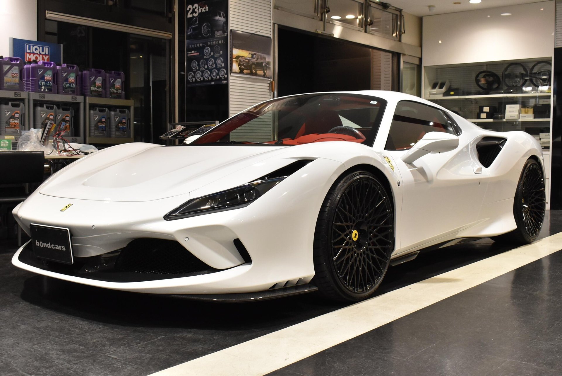 FERRARI F8 SPIDER - View 1