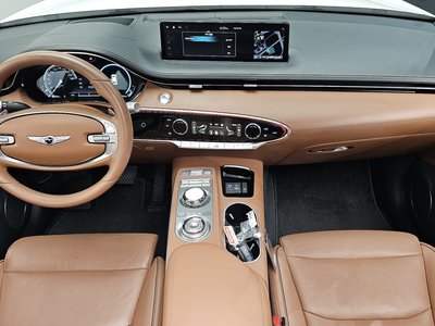 صورة 5 لـ 2021 Genesis GV70