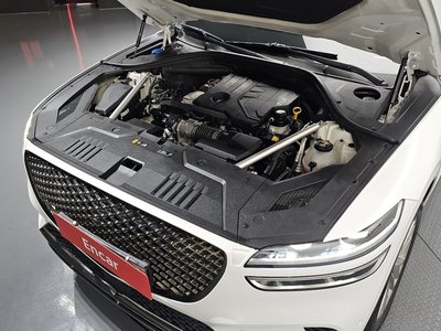 صورة 7 لـ 2021 Genesis GV70