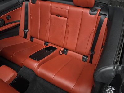 2016 BMW M4 缩略图 11