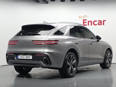 صورة 2 لـ 2022 Genesis GV70