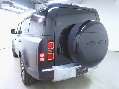 LAND ROVER DEFENDER - 6