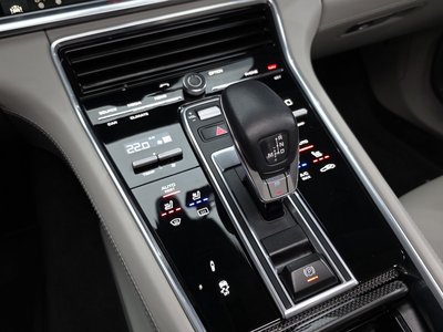 PORSCHE PANAMERA - 9