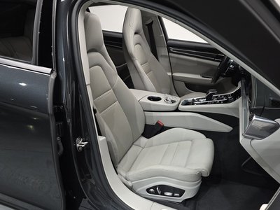 PORSCHE PANAMERA - 10