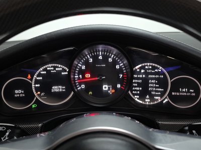 PORSCHE PANAMERA - 8