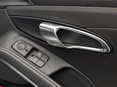 2024 Porsche 718 — миниатюра 18