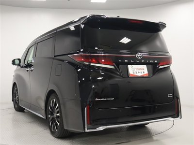 2025 Toyota VELLFIRE — фото 2