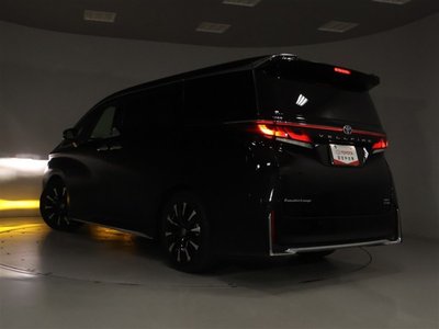 2025 Toyota VELLFIRE thumbnail 36