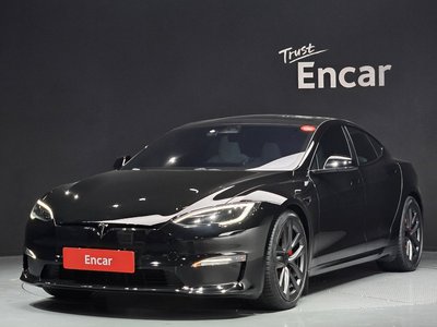 TESLA MODEL S - 1