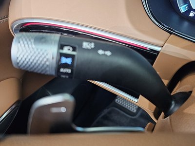 2023 Genesis GV70 — миниатюра 30