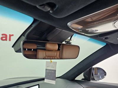 2023 Genesis GV70 — миниатюра 22