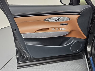 2023 Genesis GV70 — миниатюра 14