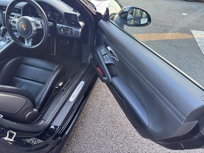 صورة مصغرة 24 لـ 2016 Porsche 911