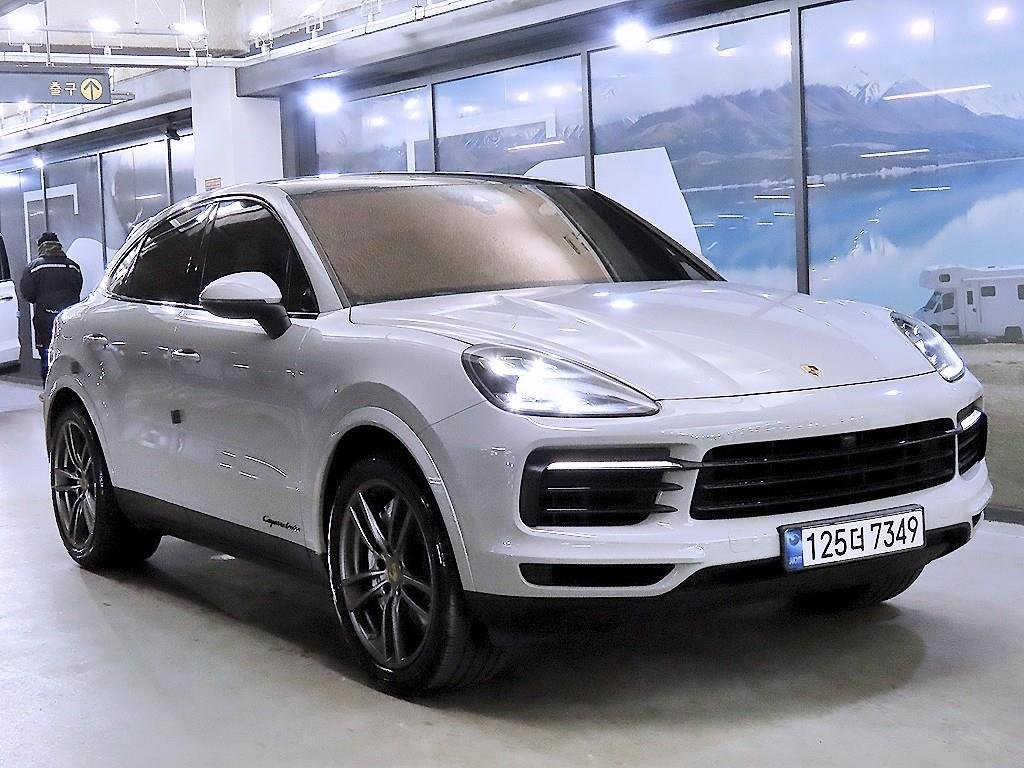 PORSCHE CAYENNE - View 1
