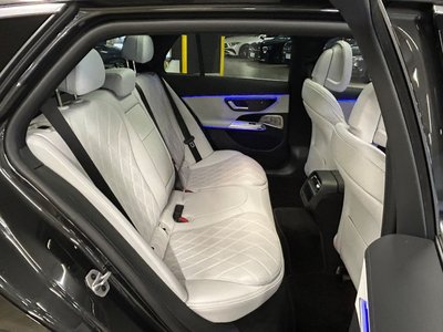 MERCEDES-BENZ E-CLASS - 8