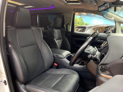 TOYOTA ALPHARD - 8