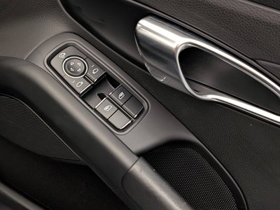 صورة مصغرة 33 لـ 2020 Porsche 718