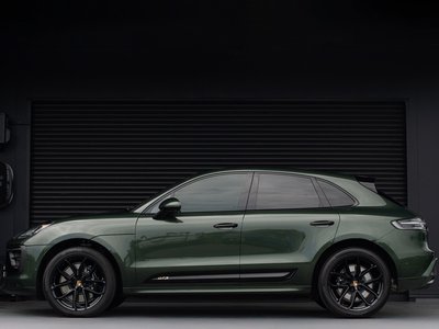 PORSCHE MACAN - 10