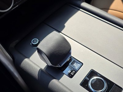 صورة 8 لـ 2024 LAND Rover DISCOVERY