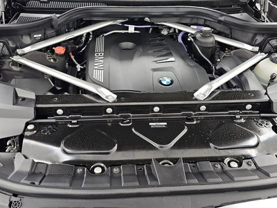 BMW X7 - 7