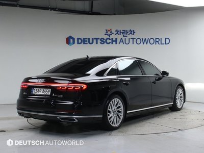 AUDI A8 - 4