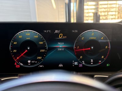 MERCEDES-BENZ GLB - 10