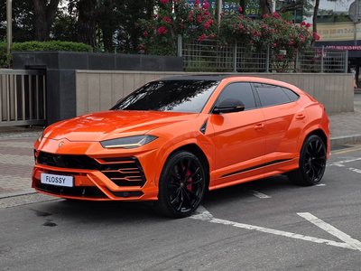 LAMBORGHINI URUS - 1