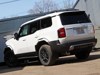 TOYOTA LAND CRUISER 250 - 6