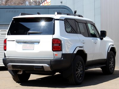 TOYOTA LAND CRUISER 250 - 5