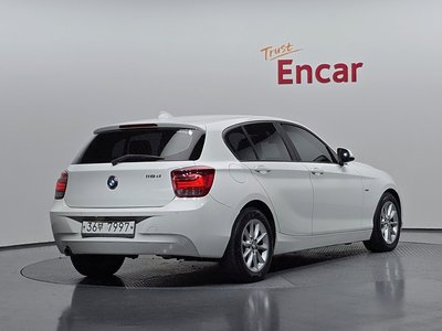 BMW 1 SERIES - 3
