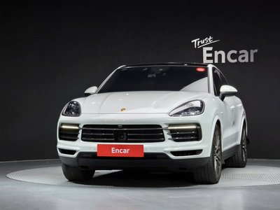 2022 Porsche CAYENNE 照片 2