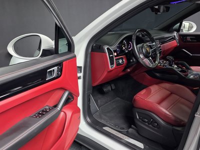 2022 Porsche CAYENNE 照片 10