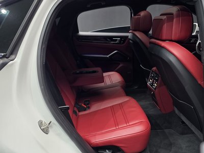 2022 Porsche CAYENNE 缩略图 12