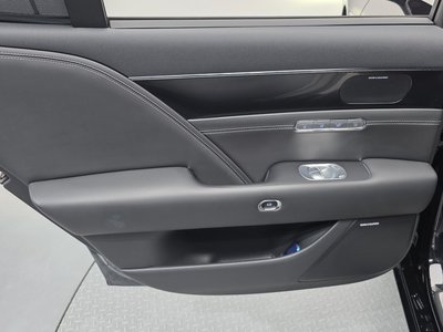 2022 Genesis G90 (RS4) thumbnail 15