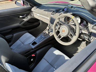 صورة 15 لـ 2024 Porsche 718 SPYDER