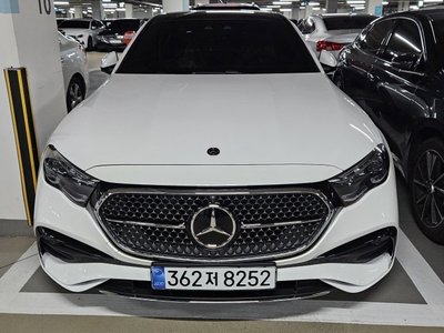 MERCEDES-BENZ E-CLASS - 1