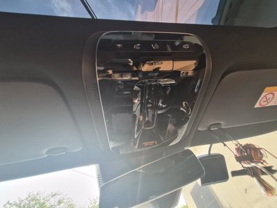 MERCEDES-BENZ E-CLASS - 10