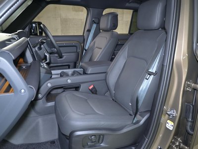 2026 LAND Rover DEFENDER — миниатюра 18