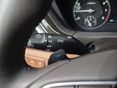 2020 Genesis G90 缩略图 28