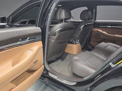 2020 Genesis G90 缩略图 18