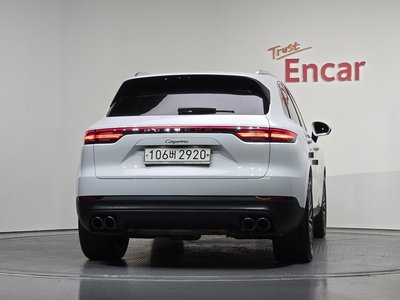 PORSCHE CAYENNE - 3