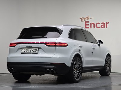 PORSCHE CAYENNE - 4