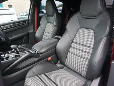 صورة مصغرة 50 لـ 2022 Porsche CAYENNE